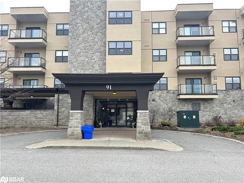 307-91 Raglan Street Street, Collingwood, ON - Outdoor With Balcony With Facade