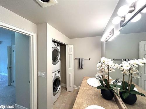 307-91 Raglan Street Street, Collingwood, ON - Indoor Photo Showing Laundry Room