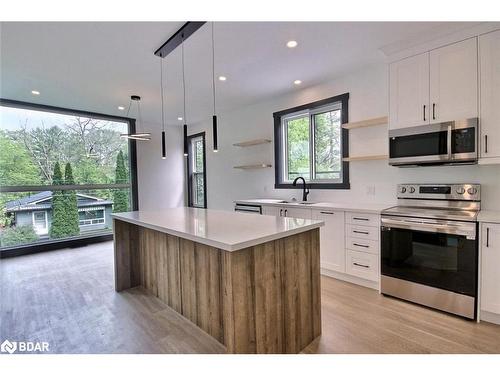 4356 Hepinstall Landing, Washago, ON - Indoor Photo Showing Kitchen With Upgraded Kitchen