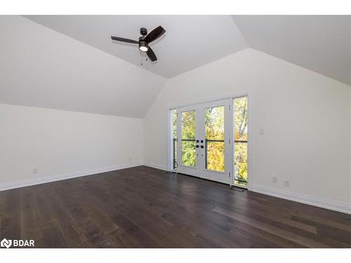 1103 Stoney Point Road, Lefroy, ON - Indoor Photo Showing Other Room