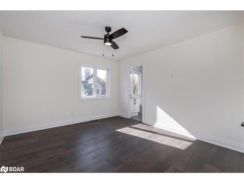 1103 Stoney Point Road, Lefroy, ON - Indoor Photo Showing Other Room