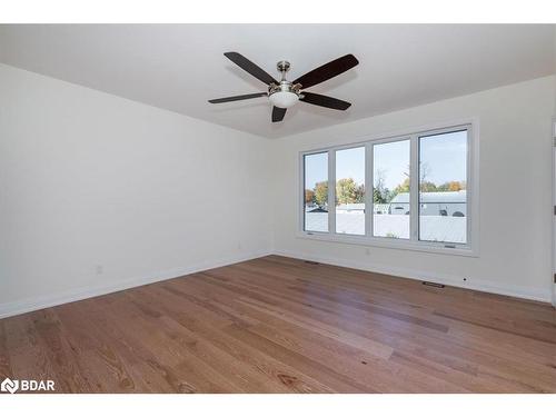 1114 Stoney Point Road, Lefroy, ON - Indoor Photo Showing Other Room