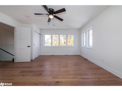 1114 Stoney Point Road, Lefroy, ON - Indoor Photo Showing Other Room