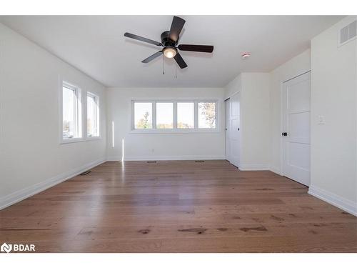 1114 Stoney Point Road, Lefroy, ON - Indoor Photo Showing Other Room