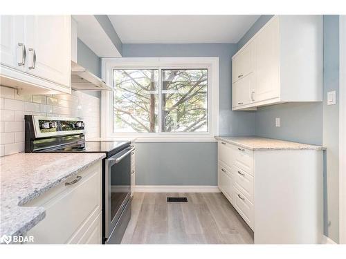 5 Vanity Court, Toronto, ON - Indoor Photo Showing Kitchen