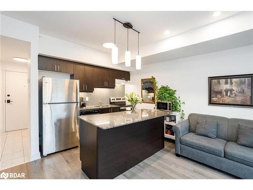 310-10 Culinary Lane, Barrie, ON - Indoor Photo Showing Kitchen