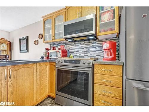 57 Downing Crescent, Barrie, ON - Indoor Photo Showing Kitchen