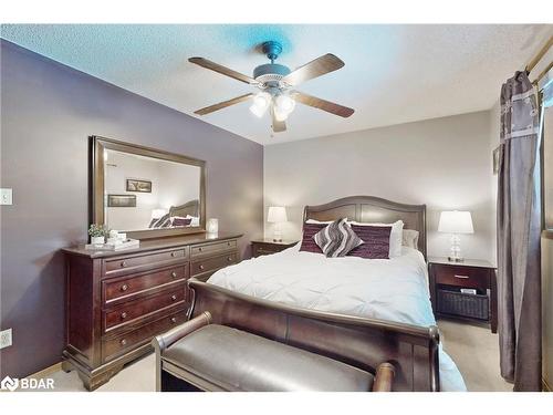 121 Queen Street Street, Fenelon Falls, ON - Indoor Photo Showing Bedroom