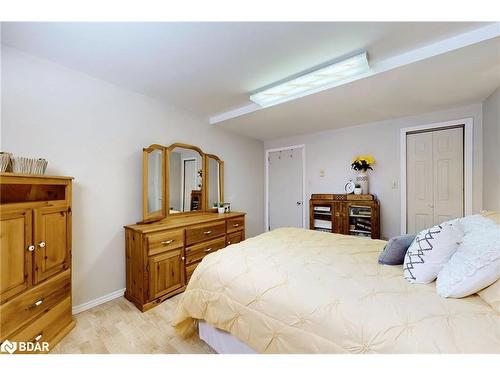 121 Queen Street Street, Fenelon Falls, ON - Indoor Photo Showing Bedroom