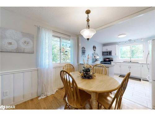 121 Queen Street Street, Fenelon Falls, ON - Indoor Photo Showing Dining Room