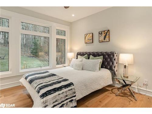 855 Shoreview Drive, Innisfil, ON - Indoor Photo Showing Bedroom