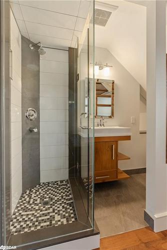 855 Shoreview Drive, Innisfil, ON - Indoor Photo Showing Bathroom