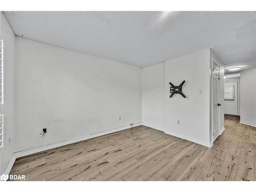 28 Monarchy Street, Barrie, ON - Indoor Photo Showing Other Room