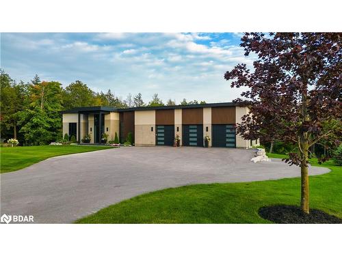 2761 Lockhart Road, Innisfil, ON - Outdoor