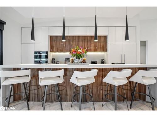 2761 Lockhart Road, Innisfil, ON - Indoor Photo Showing Dining Room