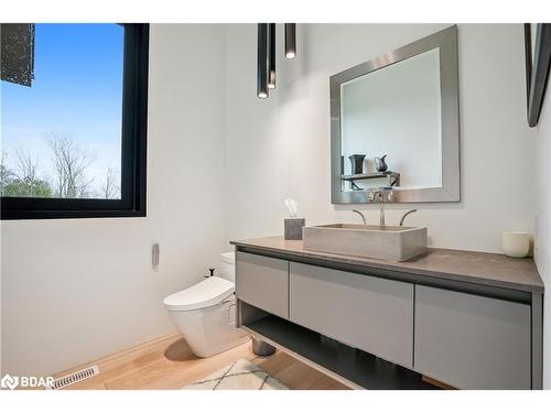 2761 Lockhart Road, Innisfil, ON - Indoor Photo Showing Bathroom