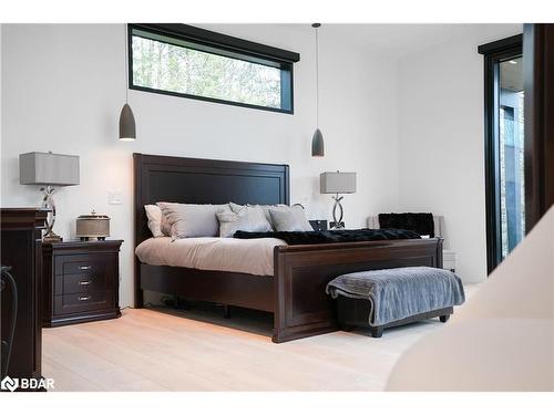 2761 Lockhart Road, Innisfil, ON - Indoor Photo Showing Bedroom