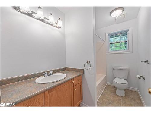 3895 Vasey Road, Tay, ON - Indoor Photo Showing Bathroom