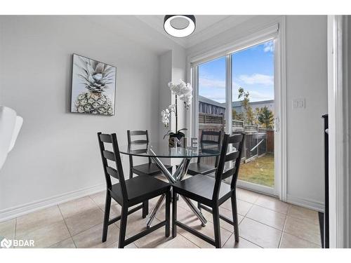 15 Aspenview Avenue, Caledon, ON - Indoor Photo Showing Dining Room