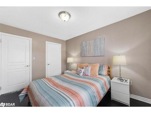 15 Aspenview Avenue, Caledon, ON - Indoor Photo Showing Bedroom