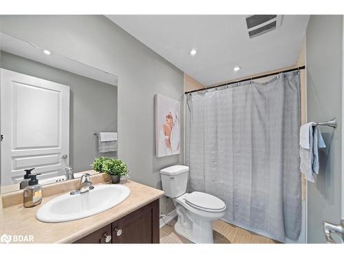 15 Aspenview Avenue, Caledon, ON - Indoor Photo Showing Bathroom