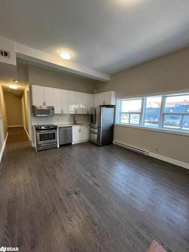 1A-76 Mississaga Street W, Orillia, ON - Indoor Photo Showing Kitchen