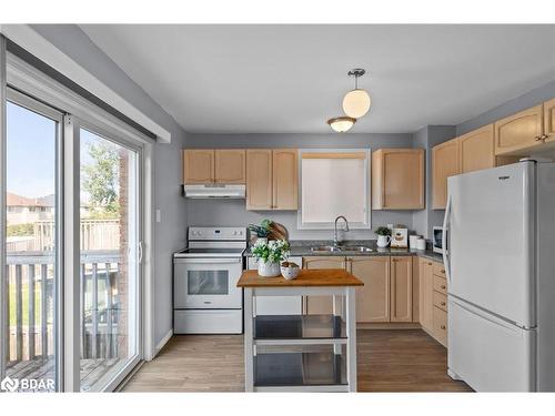 70 Courtney Crescent, Barrie, ON - Indoor Photo Showing Kitchen With Double Sink