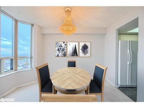 803-20 Cherrytree Drive, Brampton, ON - Indoor Photo Showing Dining Room