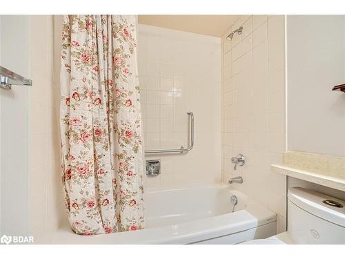 803-20 Cherrytree Drive, Brampton, ON - Indoor Photo Showing Bathroom