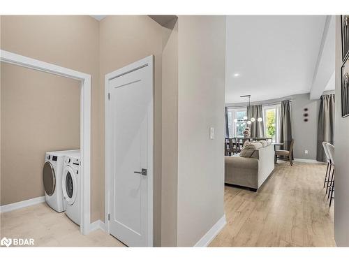 12-218 Crosswinds Boulevard, The Blue Mountains, ON - Indoor Photo Showing Laundry Room