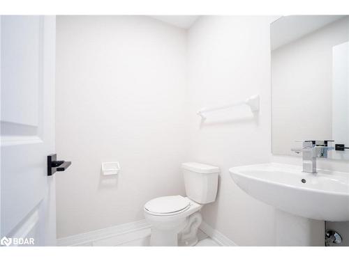 16-220 Dissette Street, Bradford, ON - Indoor Photo Showing Bathroom