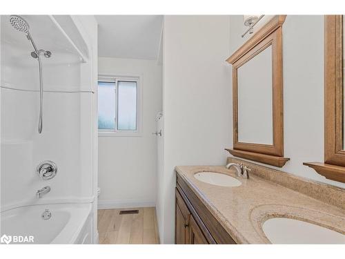 275 Pine Drive, Barrie, ON - Indoor Photo Showing Bathroom