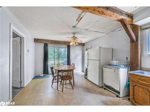 1213 Bayfield St N Street N, Barrie, ON - Indoor Photo Showing Laundry Room