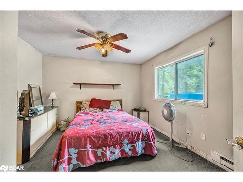 1213 Bayfield St N Street N, Barrie, ON - Indoor Photo Showing Bedroom