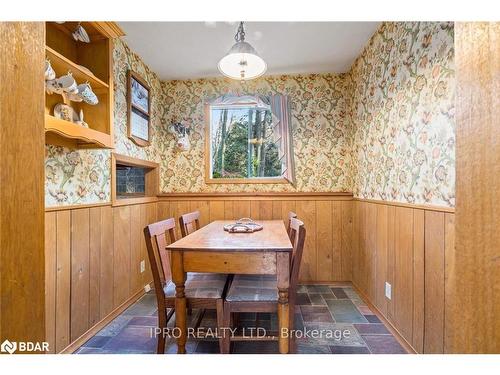 11890 6 Line, Georgetown, ON - Indoor Photo Showing Dining Room