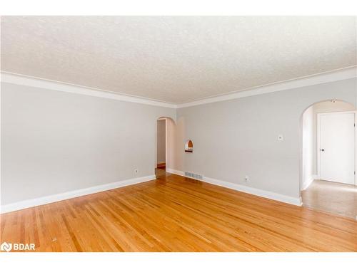 81 Eccles Street N, Barrie, ON - Indoor Photo Showing Other Room