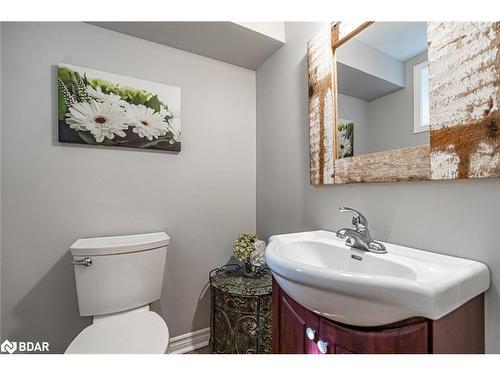 65 Melrose Avenue, Barrie, ON - Indoor Photo Showing Bathroom