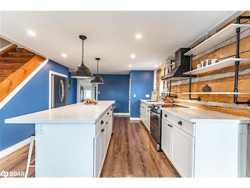 1754 Concession 10 Rd, Ramara, ON - Indoor Photo Showing Kitchen