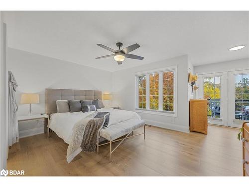 8-19 White Oaks Road, Barrie, ON - Indoor Photo Showing Bedroom