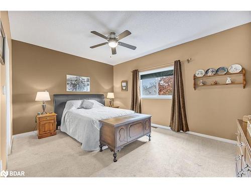 1917 Romina Court, Innisfil, ON - Indoor Photo Showing Bedroom