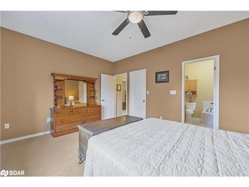 1917 Romina Court, Innisfil, ON - Indoor Photo Showing Bedroom