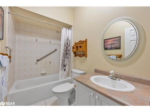 1917 Romina Court, Innisfil, ON - Indoor Photo Showing Bathroom