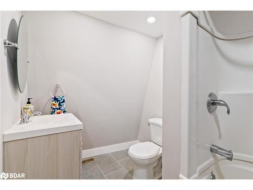 47 Campbell Avenue, Oro-Medonte, ON - Indoor Photo Showing Bathroom