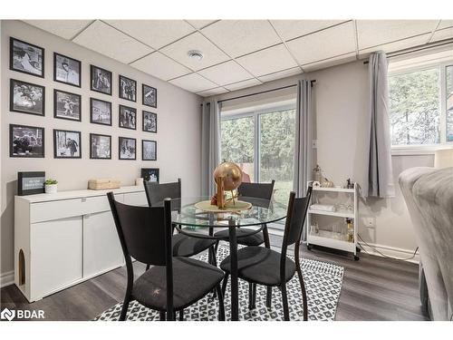 1560 Wilson Drive, Springwater, ON - Indoor Photo Showing Dining Room