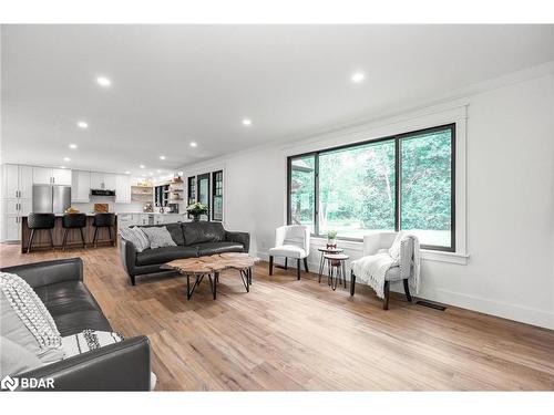 2764 Fairgrounds Road, Severn, ON - Indoor Photo Showing Living Room