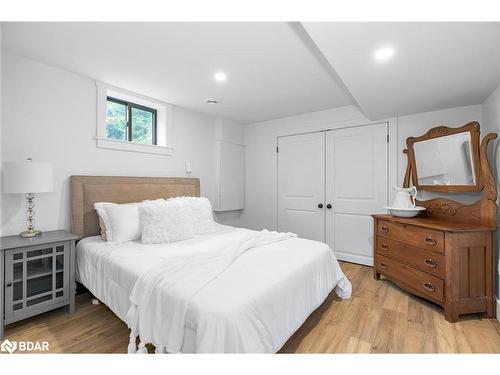 2764 Fairgrounds Road, Severn, ON - Indoor Photo Showing Bedroom