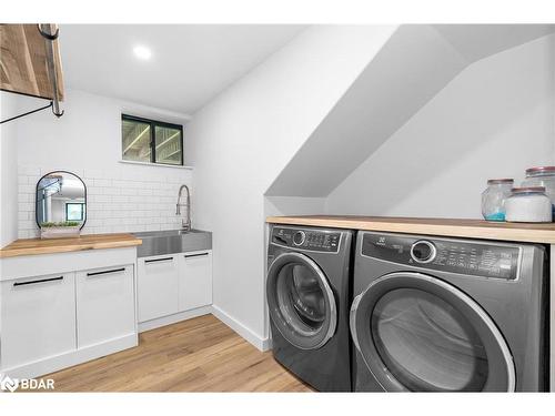 2764 Fairgrounds Road, Severn, ON - Indoor Photo Showing Laundry Room