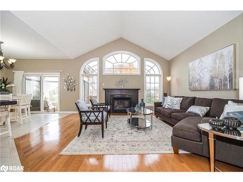 10 St Philip Court, Whitby, ON - Indoor Photo Showing Living Room With Fireplace