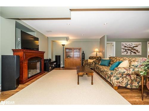 10 St Philip Court, Whitby, ON - Indoor Photo Showing Living Room With Fireplace