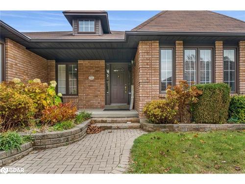 56 Bishop Drive, Barrie, ON - Outdoor